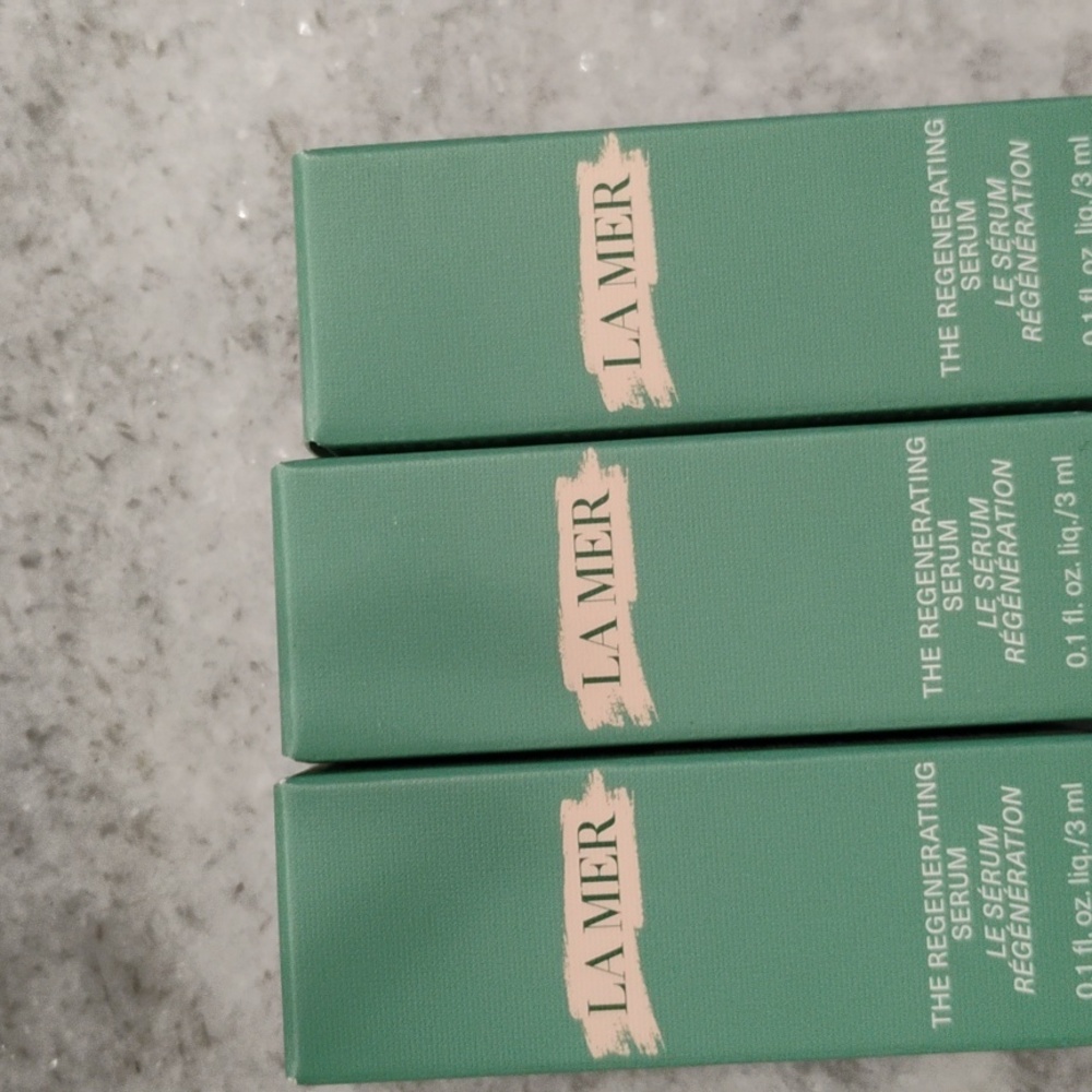 La Mer Regenerating Serum 0.1 Fl Oz Set Of 3 - Picture 2 of 5